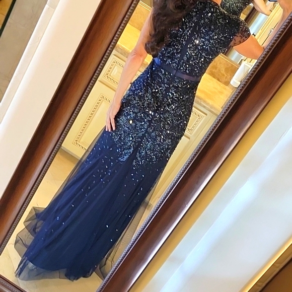 Adrianna Papell Midnight Blue Sequined Gown, Sz 2 - Picture 10 of 17